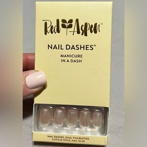 Red aspen tan sparkle nails